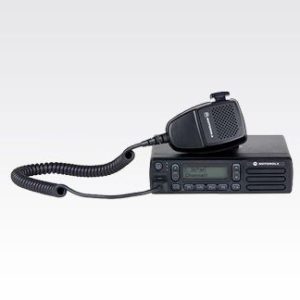 Radio móvil Motorola MOTOTRBO DEM 400